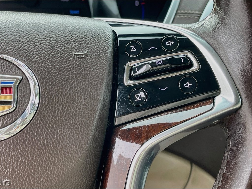 Used 2014 Cadillac SRX Luxury FWD image 19