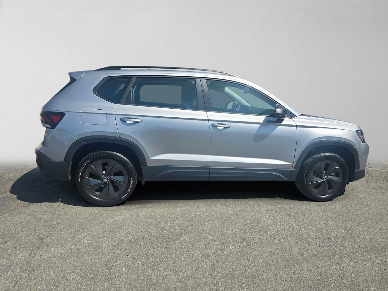 Used 2025 Volkswagen Taos S FWD image 2