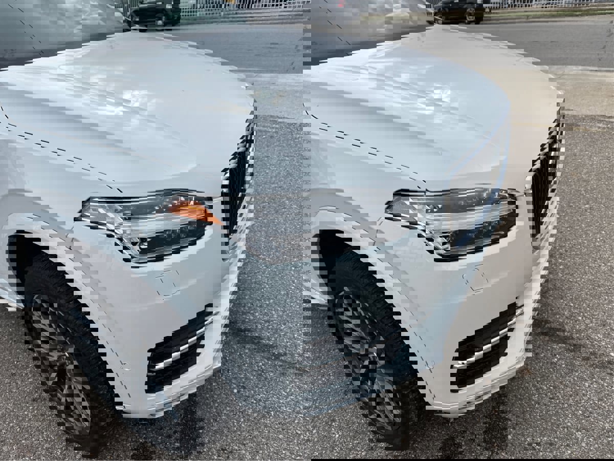 Used 2016 Volvo XC90 T6 Momentum w/ Momentum Plus Package image 35