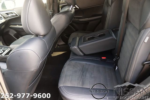Used 2024 Mitsubishi Outlander SE AWD/4WD image 14