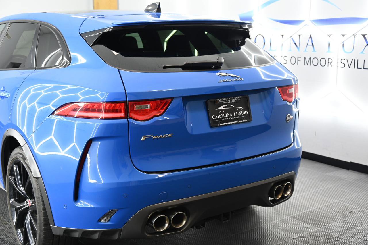 Used 2020 Jaguar F-PACE SVR image 12