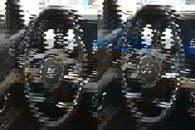 Used 2025 Hyundai Elantra SEL image 26