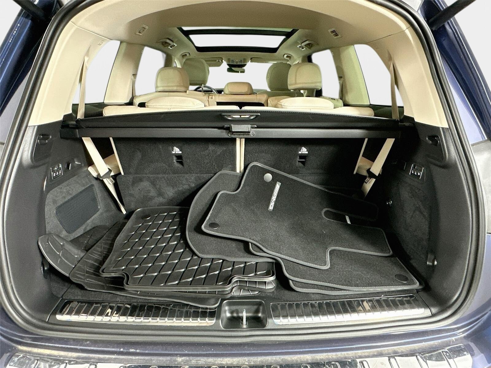 Certified 2026 Mercedes-Benz GLS 450 4MATIC image 33