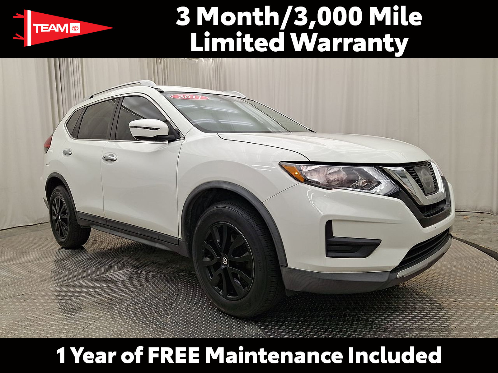 Used 2017 Nissan Rogue SV AWD/4WD image 1