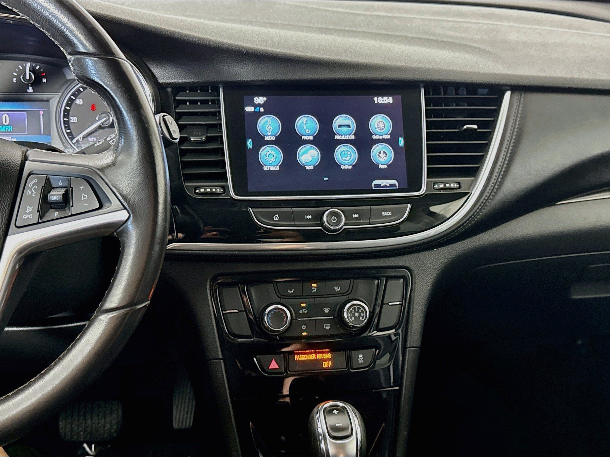Used 2020 Buick Encore Preferred FWD image 18