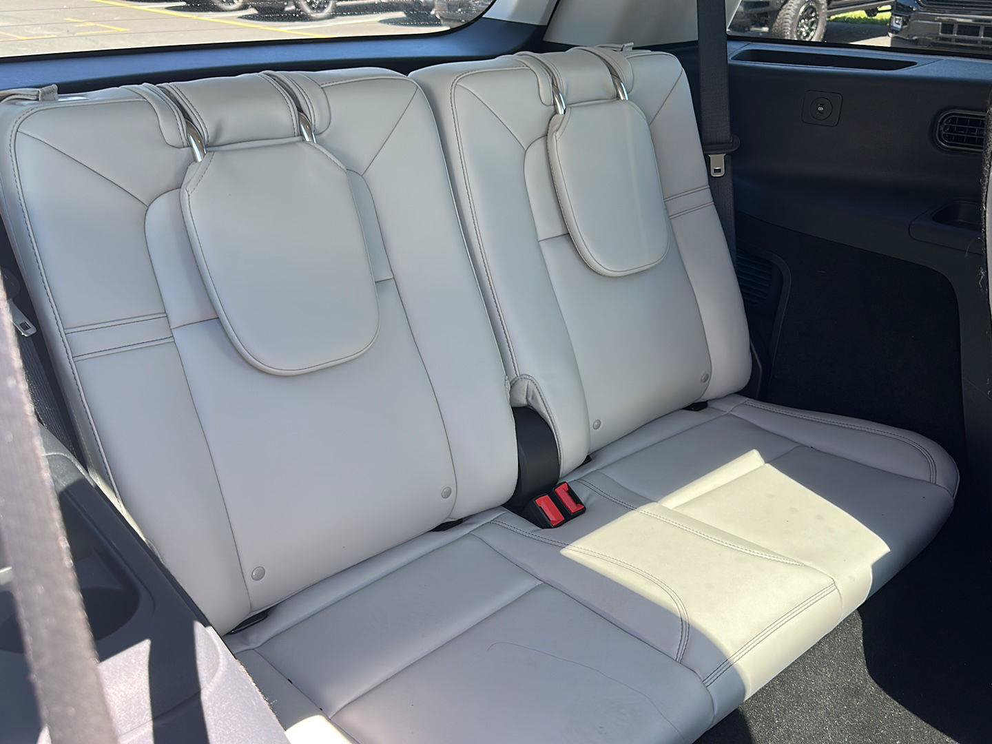Used 2026 Lincoln Aviator AWD image 12