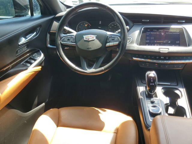 Certified 2023 Cadillac XT4 Premium Luxury FWD image 15