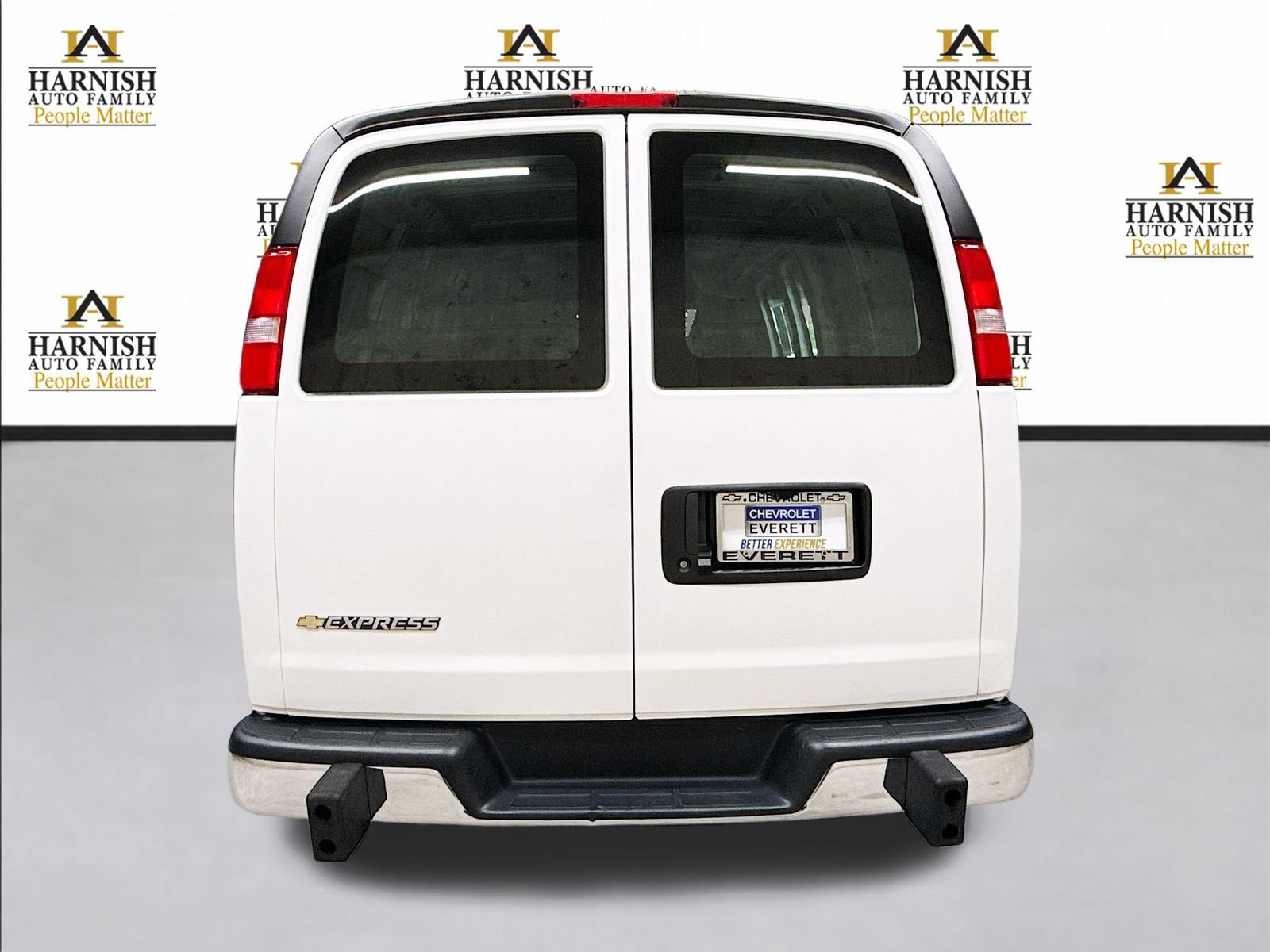 Used 2025 Chevrolet Express 2500 w/ Driver Convenience Package RWD image 7