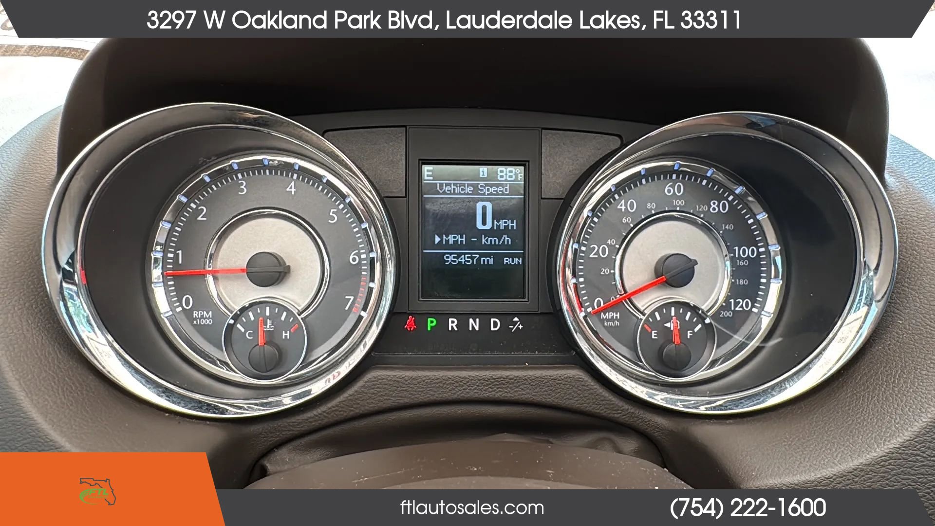 Used 2012 Chrysler Town & Country Limited w/ Luxury Group FWD image 60