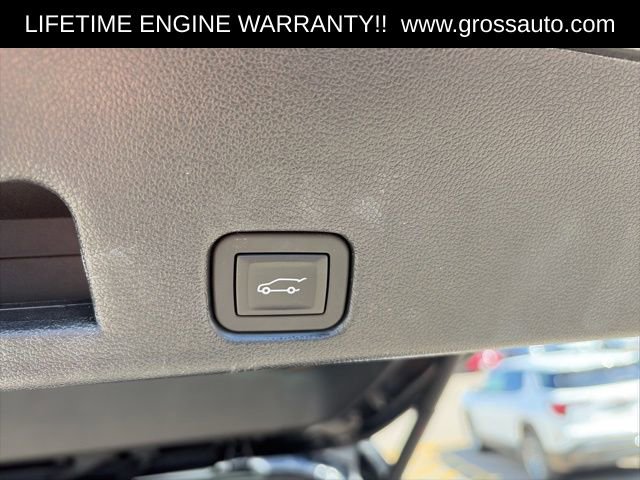 Used 2025 Buick Enclave Preferred AWD/4WD image 14