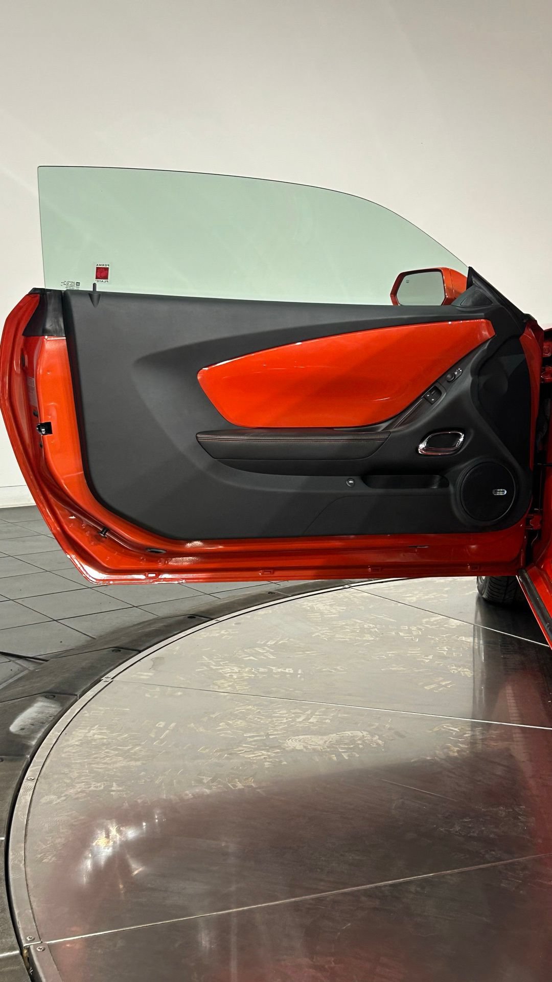 Used 2010 Chevrolet Camaro SS w/ Interior Accent Trim Package RWD image 25
