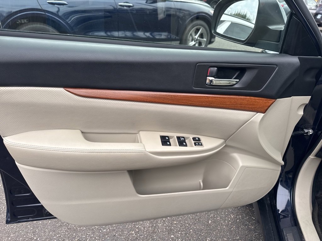 Used 2014 Subaru Outback 3.6R Limited image 13