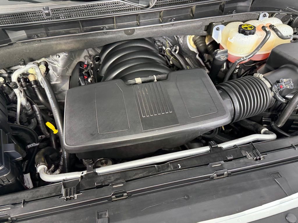 Used 2025 GMC Yukon XL Denali AWD/4WD image 33