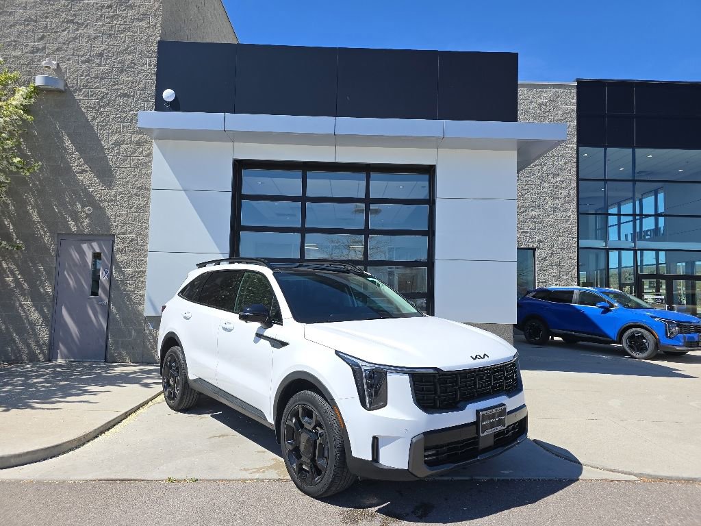 Used 2025 Kia Sorento SX AWD/4WD image 1