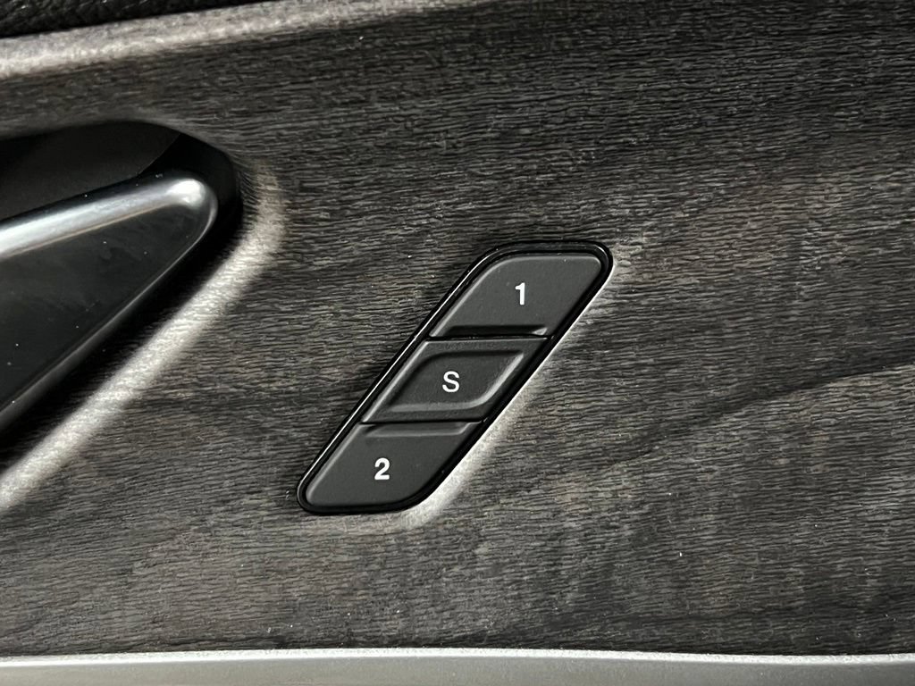 Used 2023 Jeep Grand Cherokee Limited AWD/4WD image 14