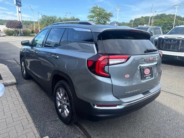 Used 2023 GMC Terrain SLT w/ Infotainment Package II AWD/4WD image 5