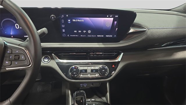 Used 2024 Buick Envista Sport Touring w/ Convenience I Package image 19