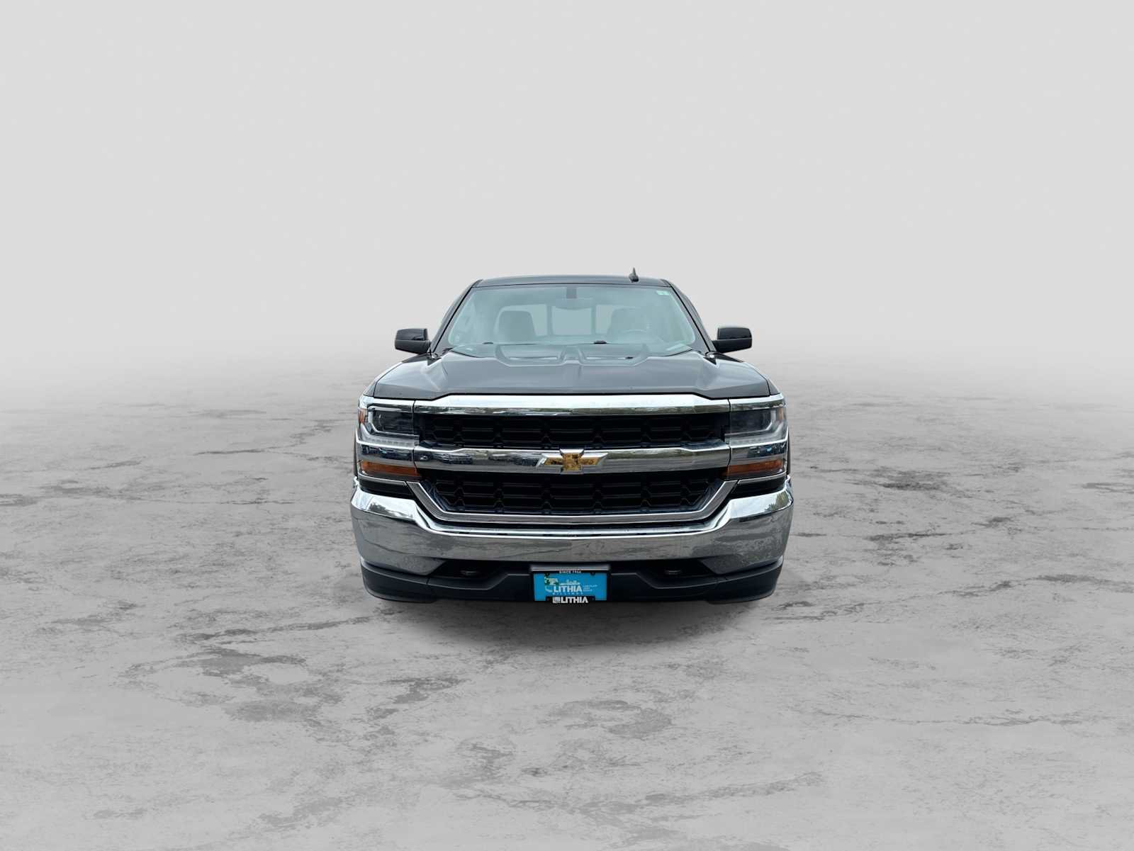 Used 2018 Chevrolet Silverado 1500 LT w/ LT Fleet Plus Package AWD/4WD image 3