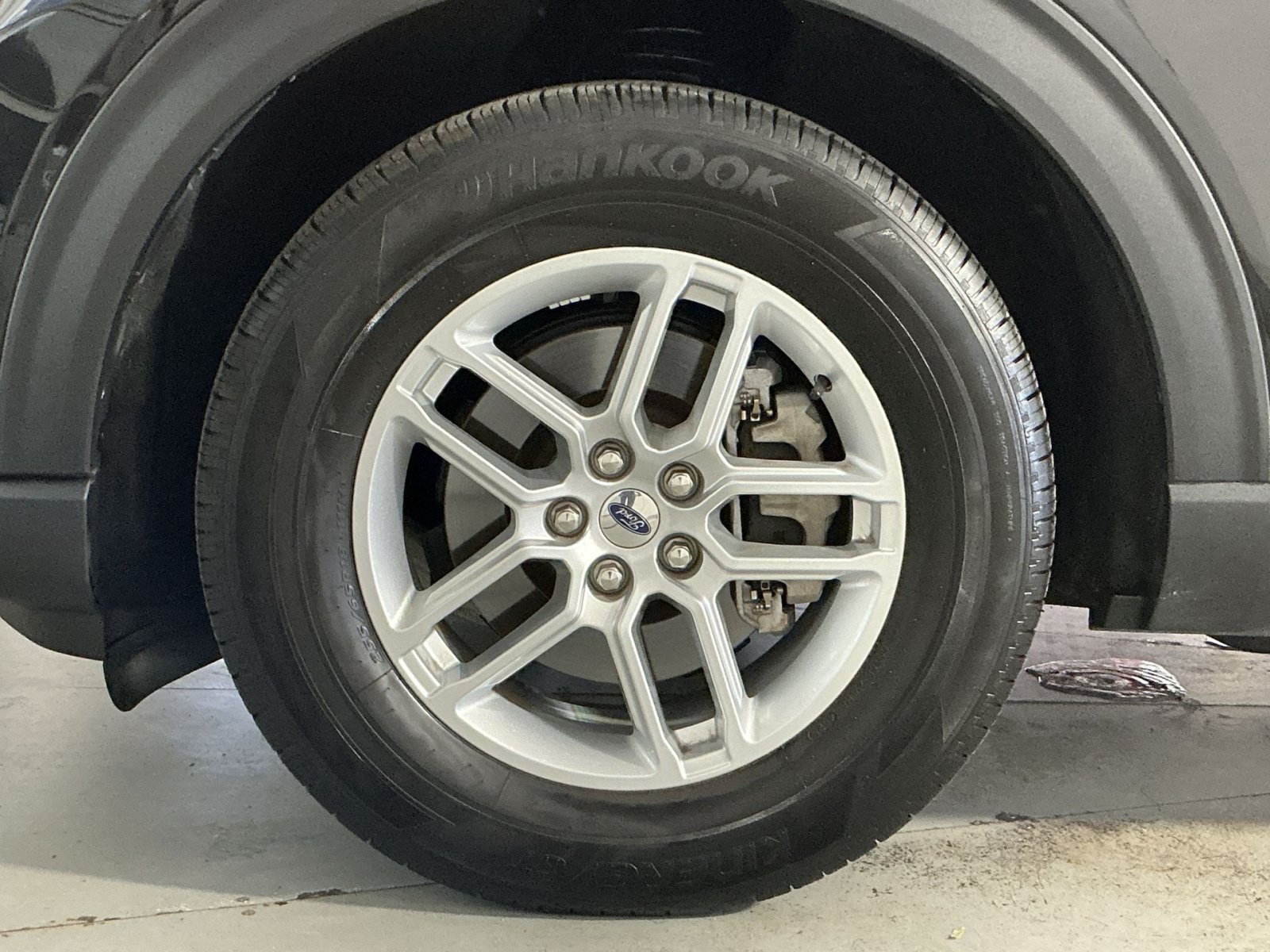 Used 2026 Ford Explorer Active RWD image 13