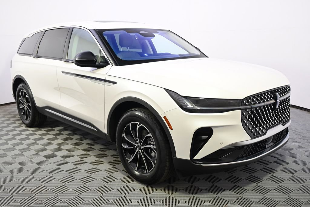 New 2026 Lincoln Nautilus Premier w/ Equipment Group 102A image 8