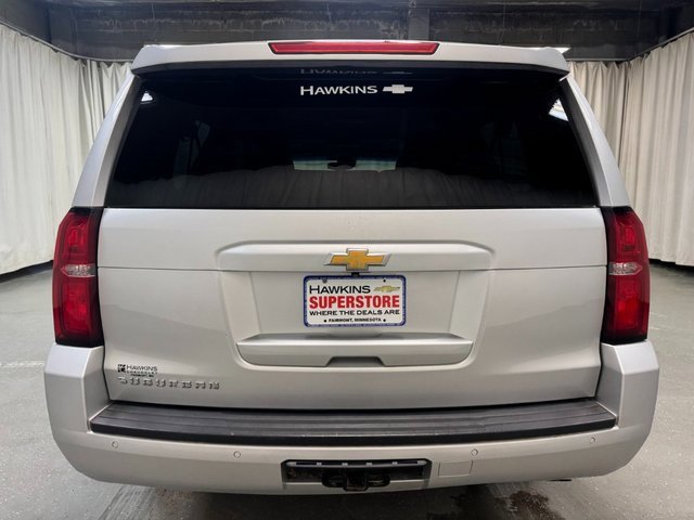 Used 2017 Chevrolet Suburban LT w/ LT Signature Package image 5