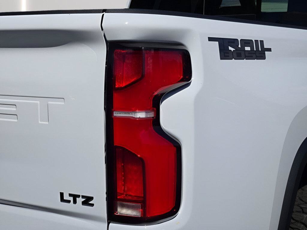 New 2026 Chevrolet Silverado 2500 LTZ w/ LTZ Plus Package AWD/4WD image 16