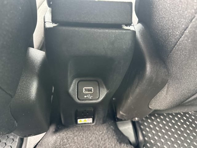 Used 2022 Jeep Renegade Latitude w/ Convenience Group AWD/4WD image 14