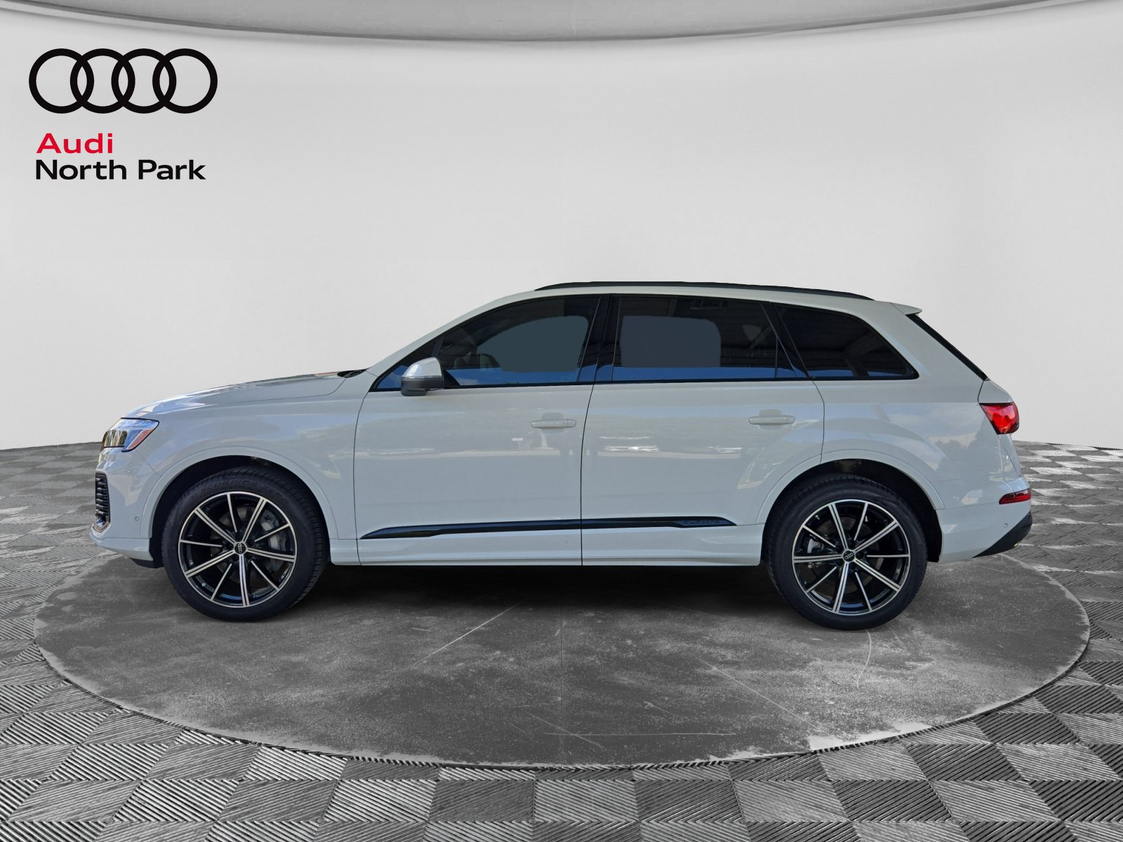New 2026 Audi Q7 2.0T Premium Plus AWD/4WD image 2