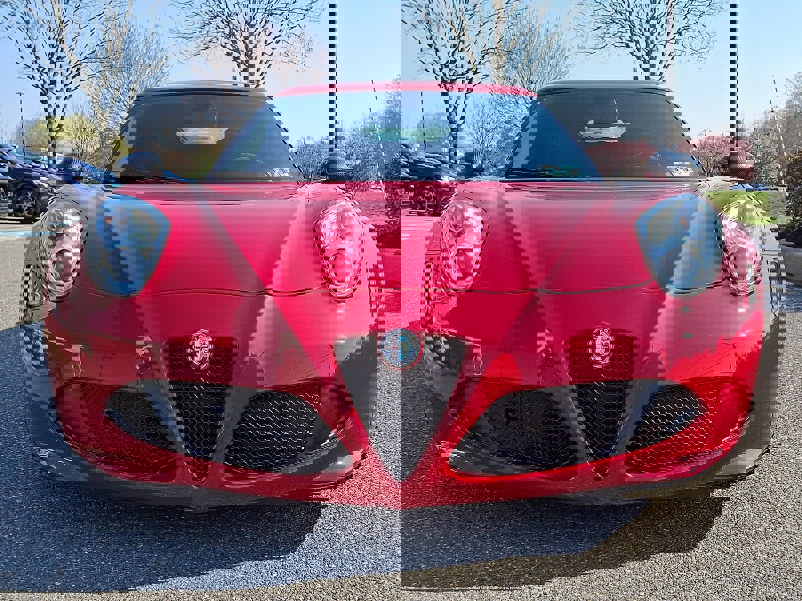 Used 2015 Alfa Romeo 4C Launch Edition w/ Convenience Group image 2