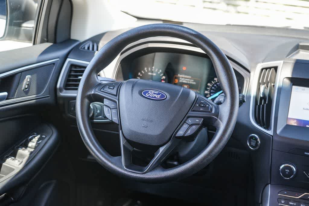 Used 2020 Ford Edge SE FWD image 15
