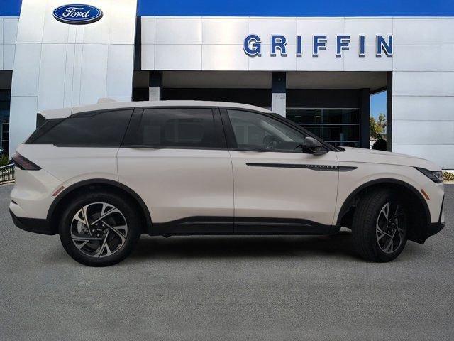 New 2026 Lincoln Nautilus Premier w/ Equipment Group 102A image 3