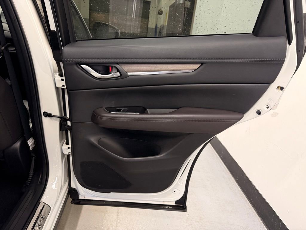 Used 2023 MAZDA CX-5 Signature AWD/4WD image 25