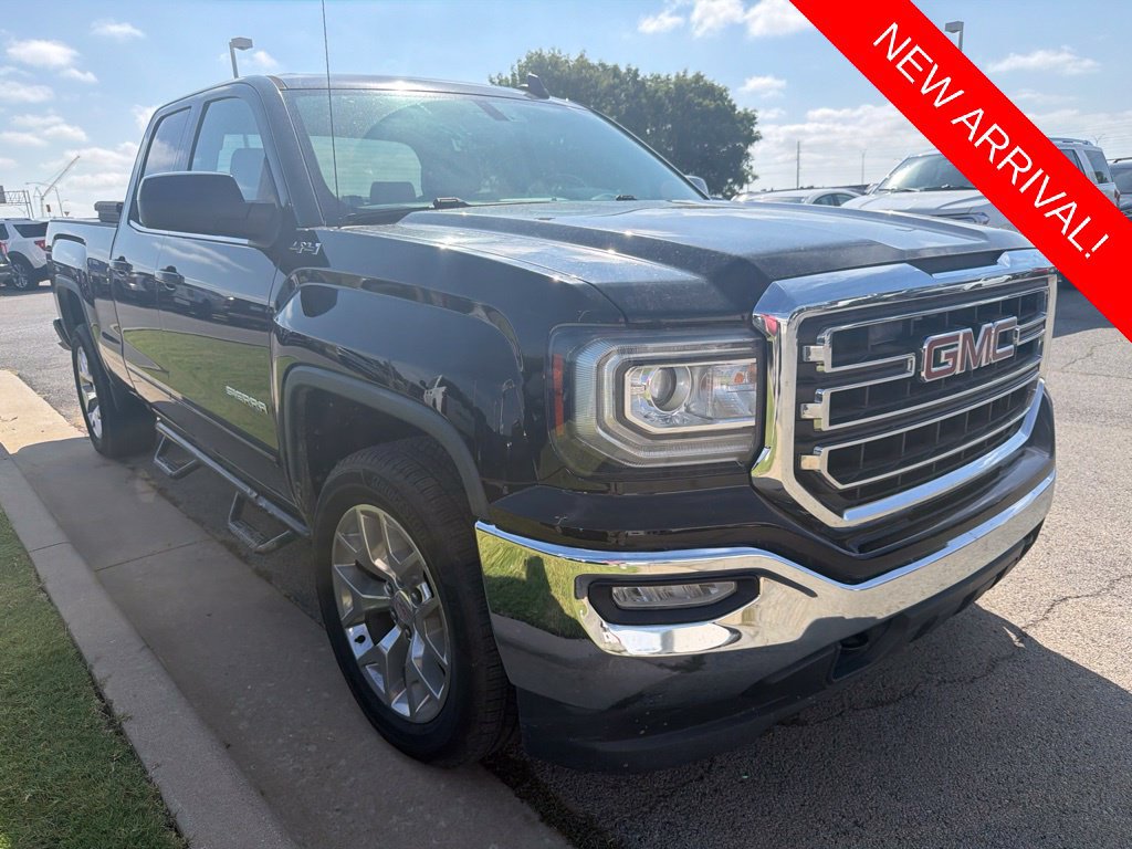 Used 2016 GMC Sierra 1500 SLE w/ SLE Value Package AWD/4WD image 3