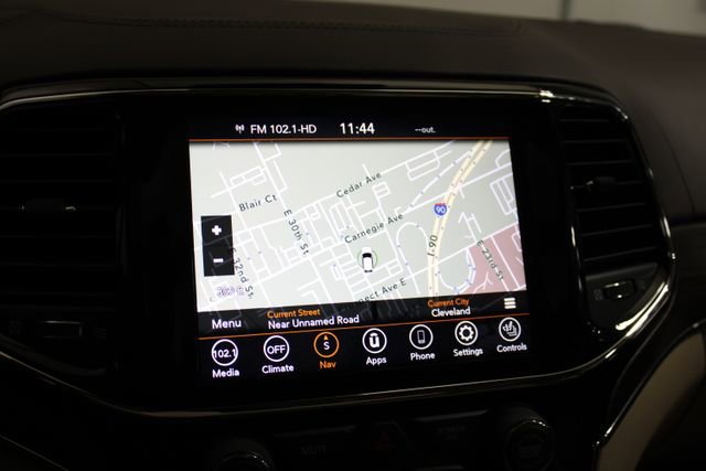 Used 2021 Jeep Grand Cherokee Overland AWD/4WD image 21