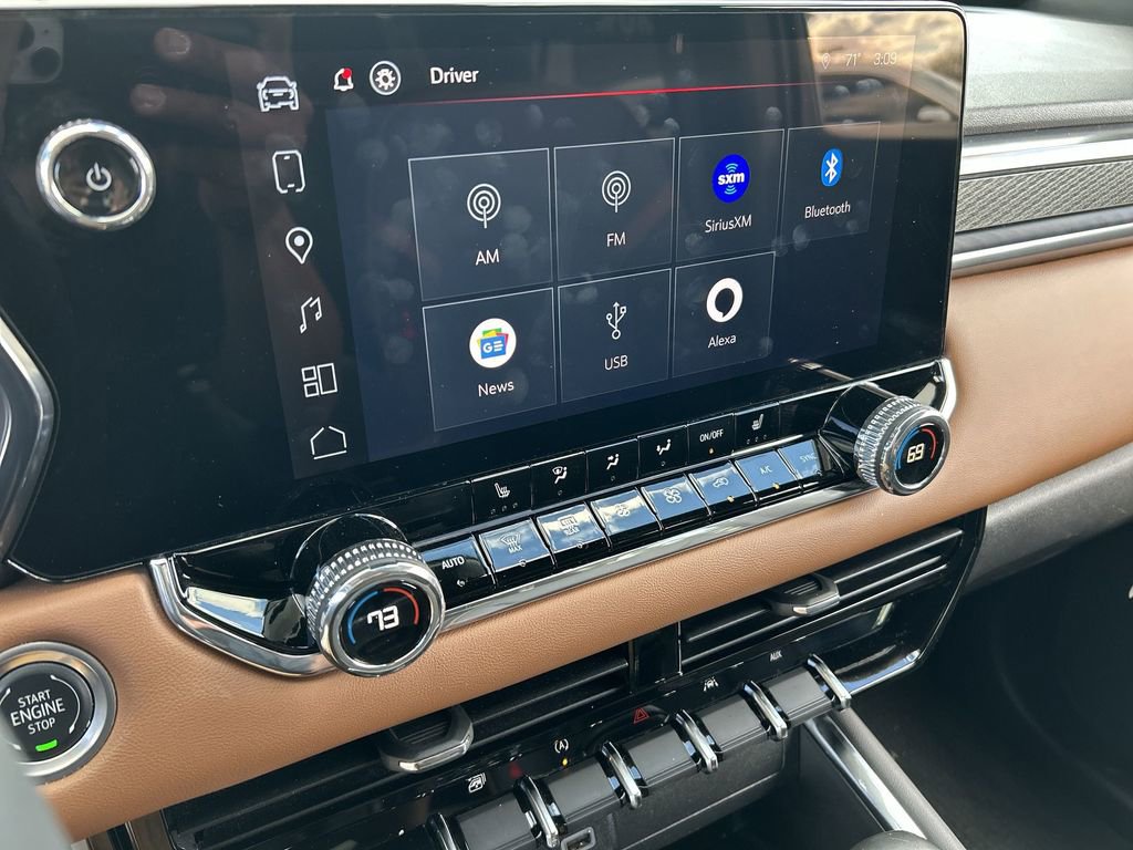 Used 2024 GMC Canyon AT4 w/ Technology Package image 13