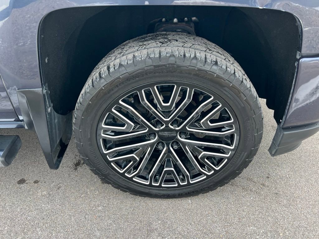 Used 2018 Chevrolet Silverado 1500 LTZ Z71 w/ Centennial Edition image 11