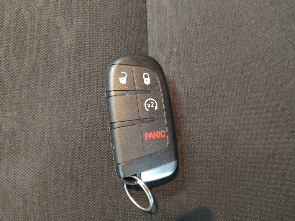 Used 2021 Dodge Durango SXT w/ 3rd Row Seating Group RWD image 32