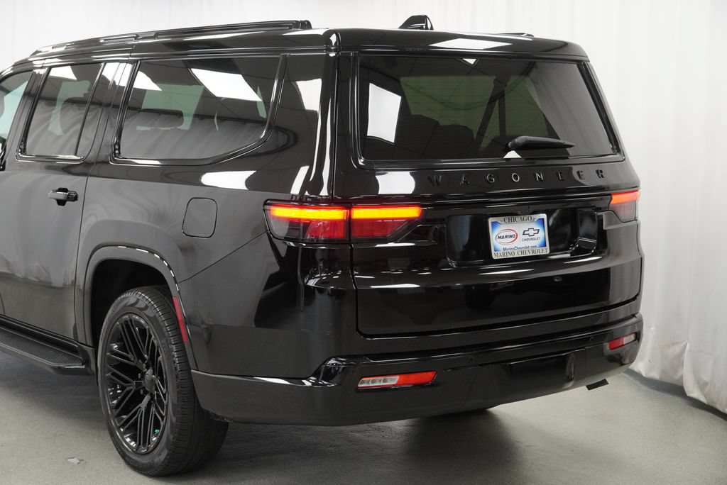 Used 2024 Jeep Wagoneer L Series II AWD/4WD image 44