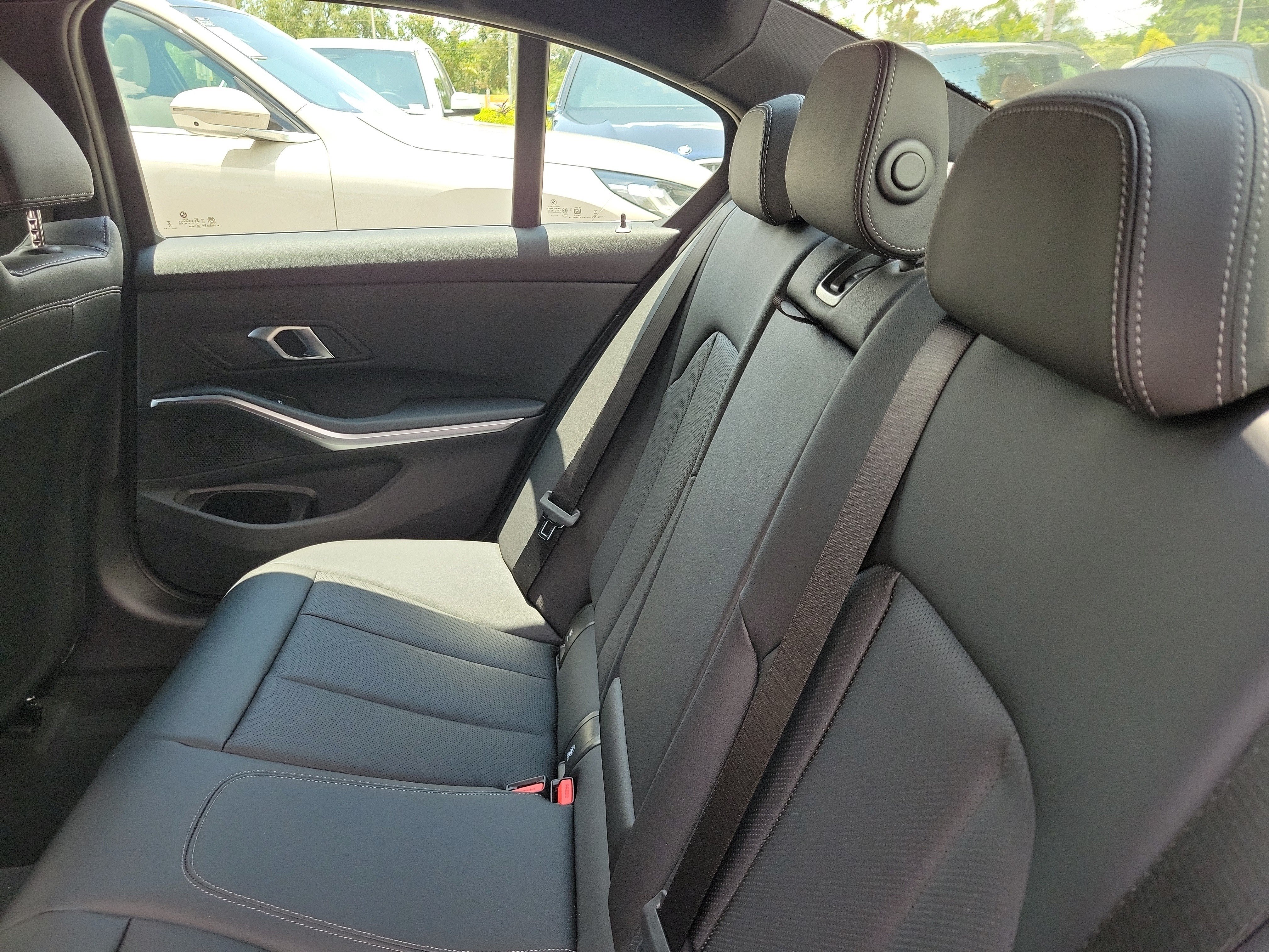 New 2026 BMW 330i Sedan w/ M Sport Package RWD image 8