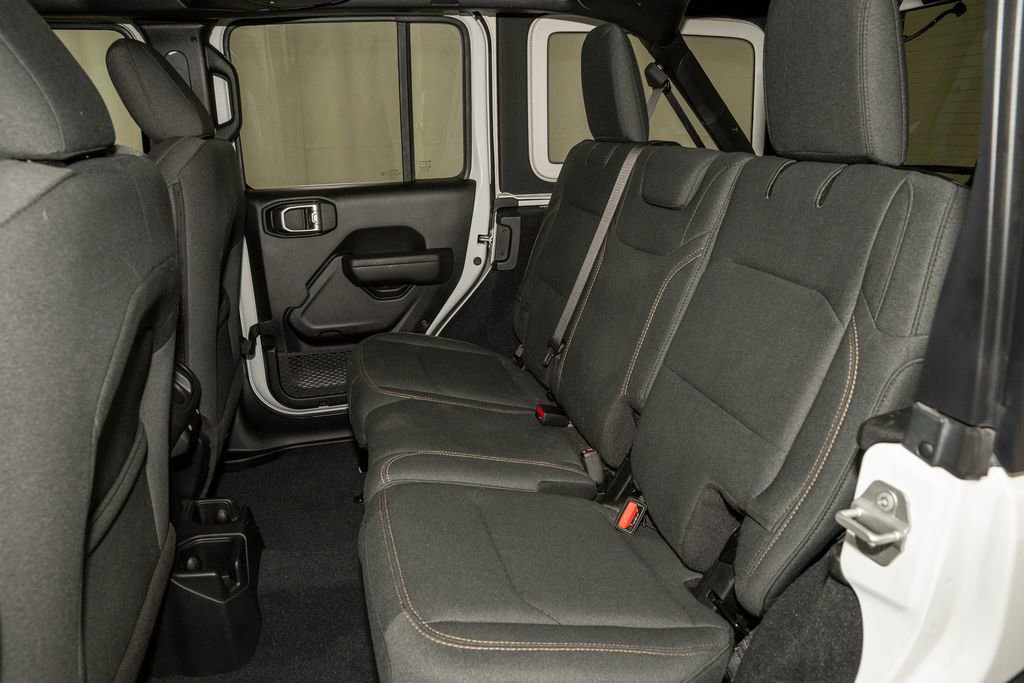 Used 2024 Jeep Wrangler Sport S image 8