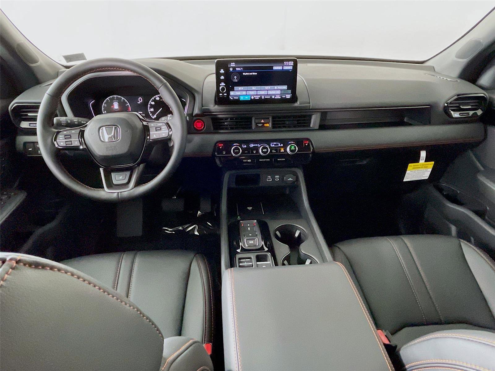 New 2025 Honda Pilot TrailSport image 19