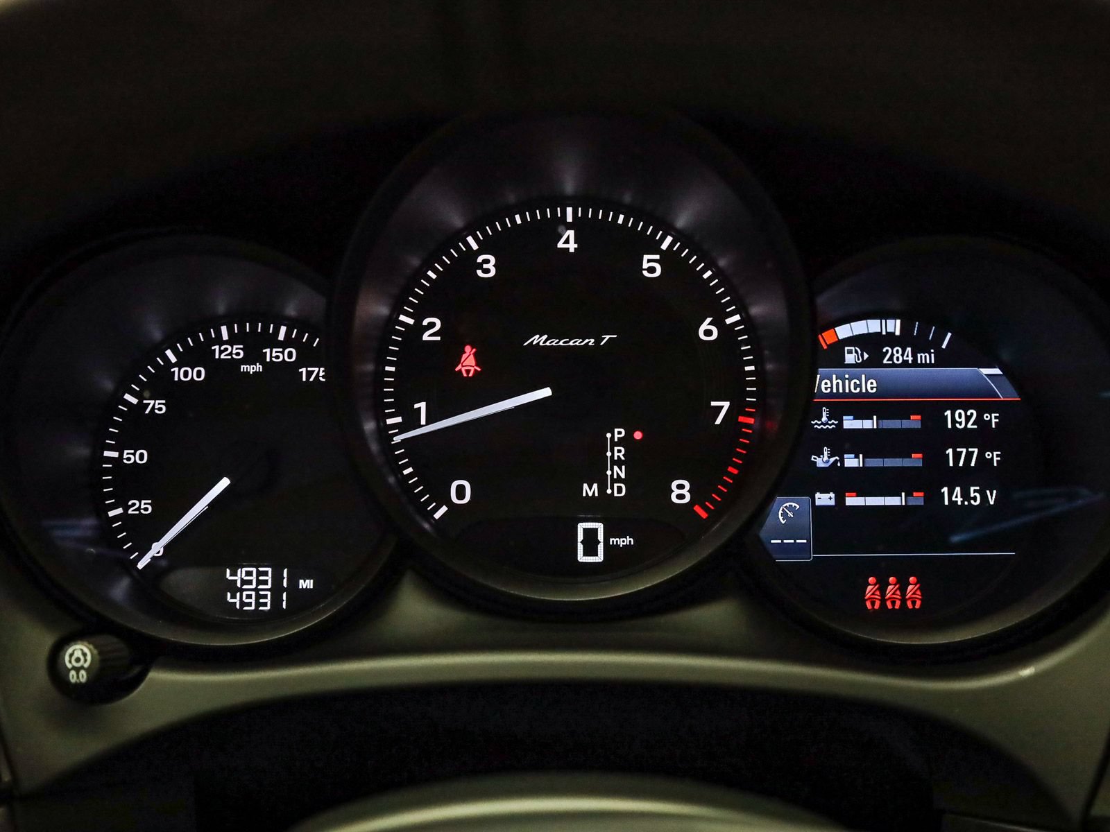 Certified 2025 Porsche Macan Turbo AWD/4WD image 27