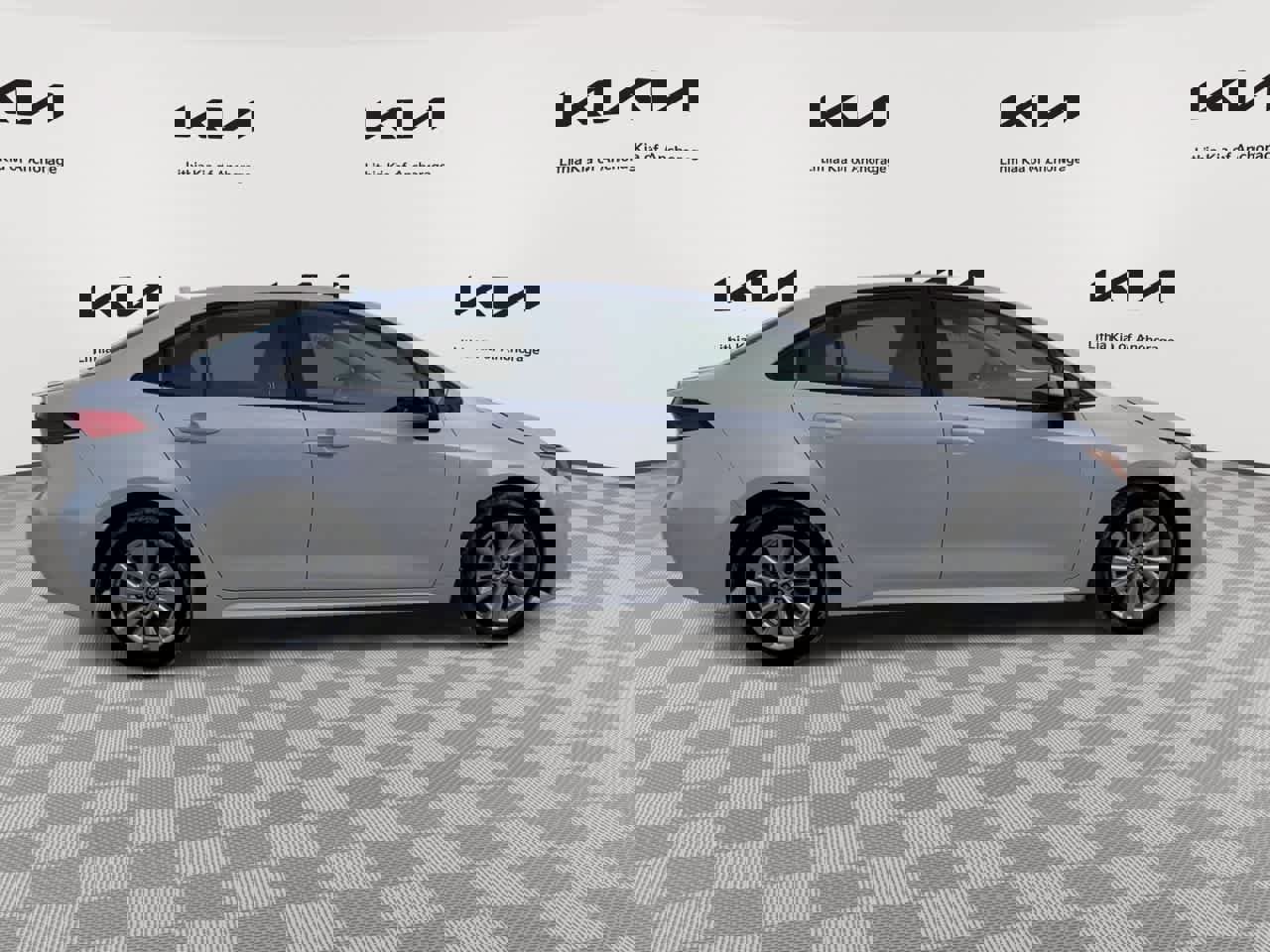 Used 2023 Toyota Corolla LE w/ LE Convenience Package image 9