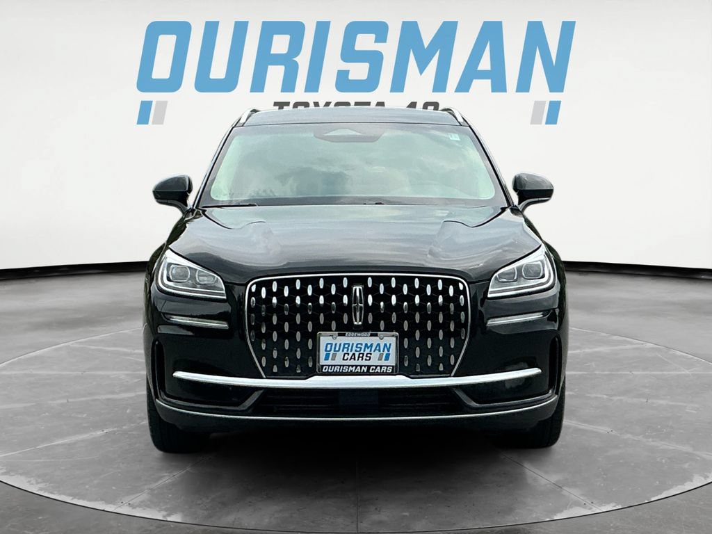 Used 2023 Lincoln Corsair Reserve AWD/4WD image 2