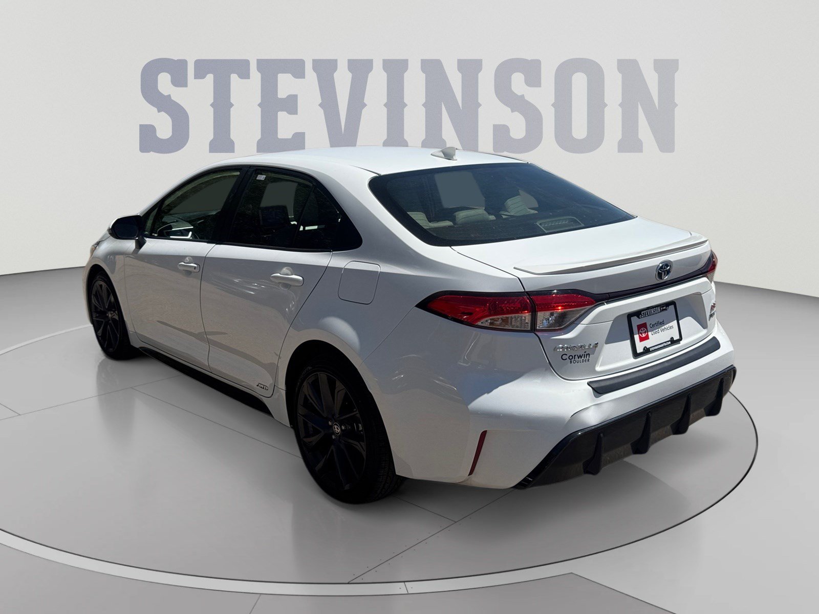 Certified 2025 Toyota Corolla SE AWD/4WD image 3