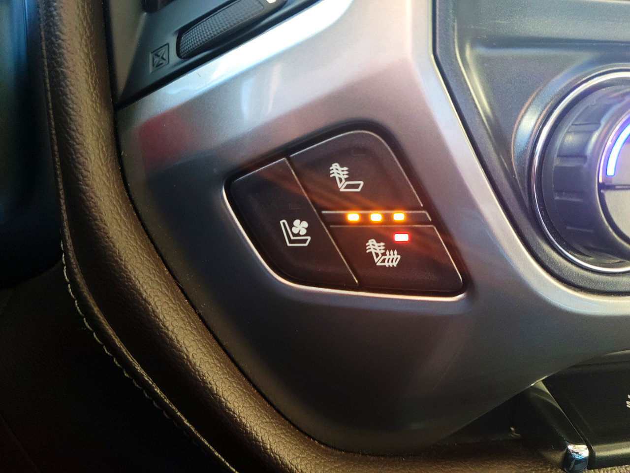 Used 2016 Chevrolet Silverado 1500 LTZ w/ LTZ Plus Package image 14