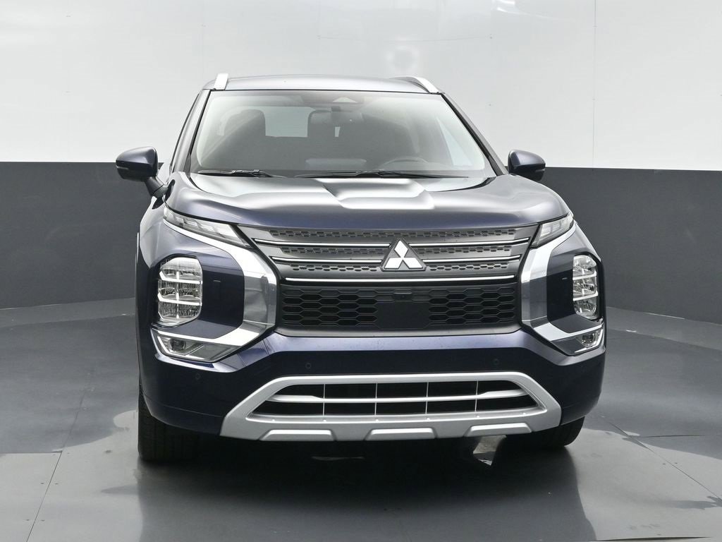 Used 2024 Mitsubishi Outlander SEL image 4