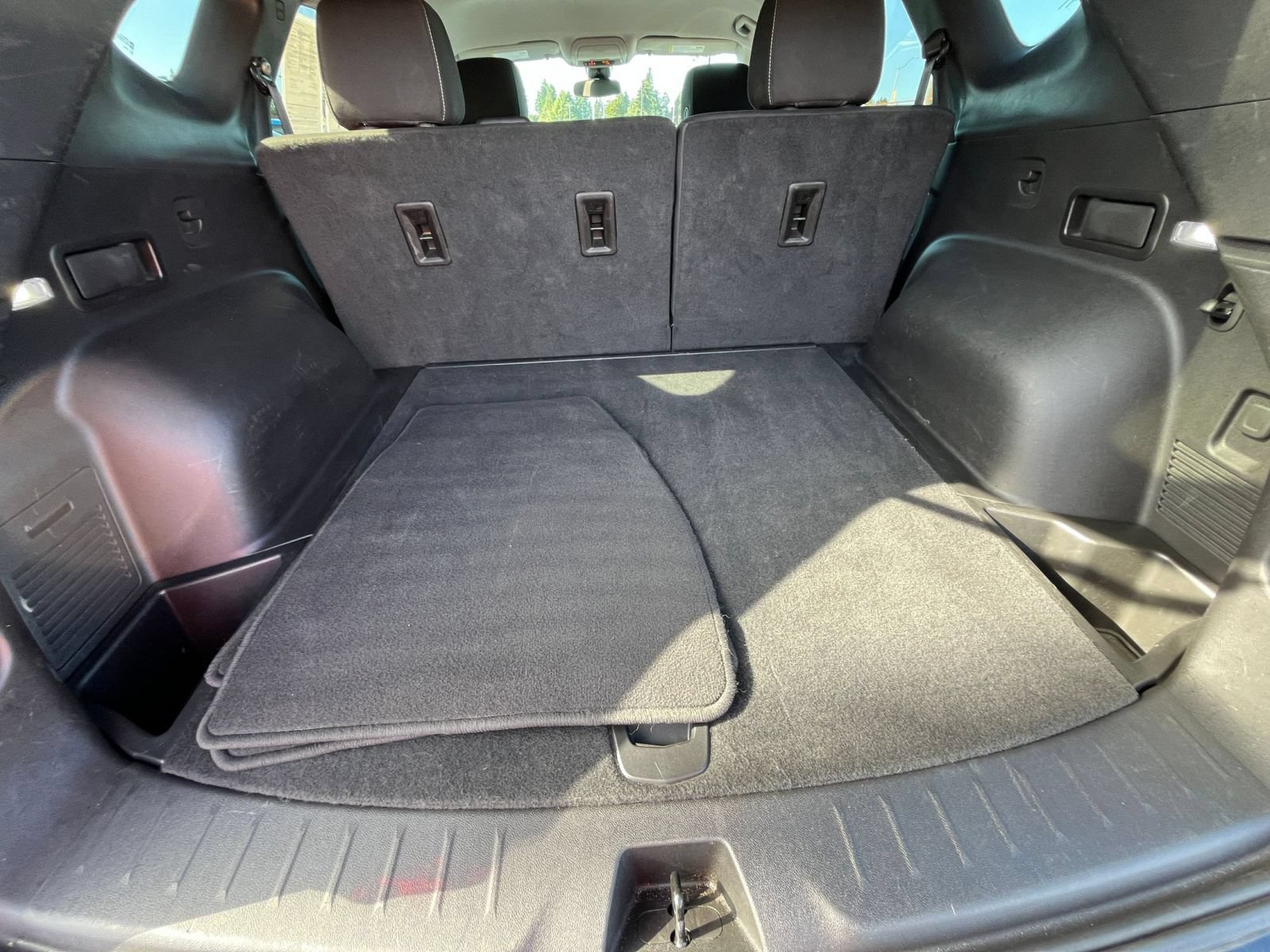 Used 2025 Chevrolet Blazer LT FWD image 31