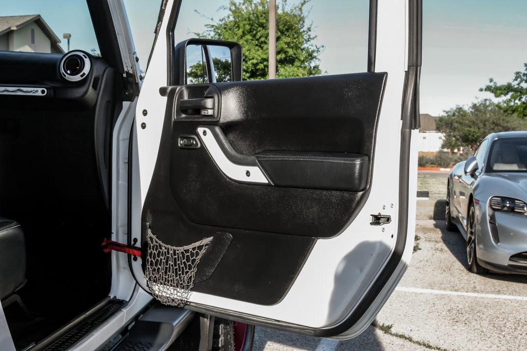 Used 2015 Jeep Wrangler Unlimited Sahara w/ Quick Order Package 24X image 42