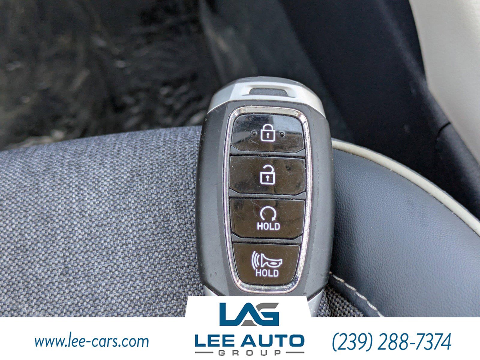 Used 2024 Hyundai Venue Limited image 27